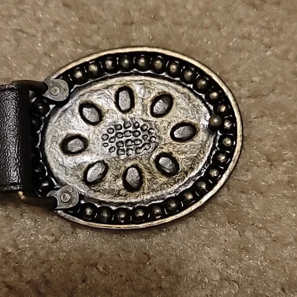 Women's Belt and Belt Buckle - Picture 4 of 5